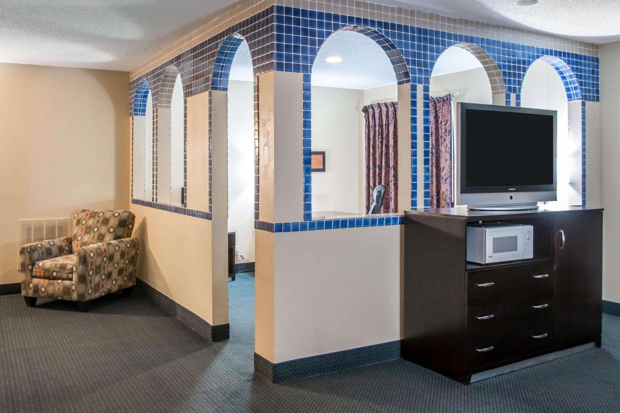 Country Inn & Suites By Radisson, Battle Creek, Mi Εξωτερικό φωτογραφία