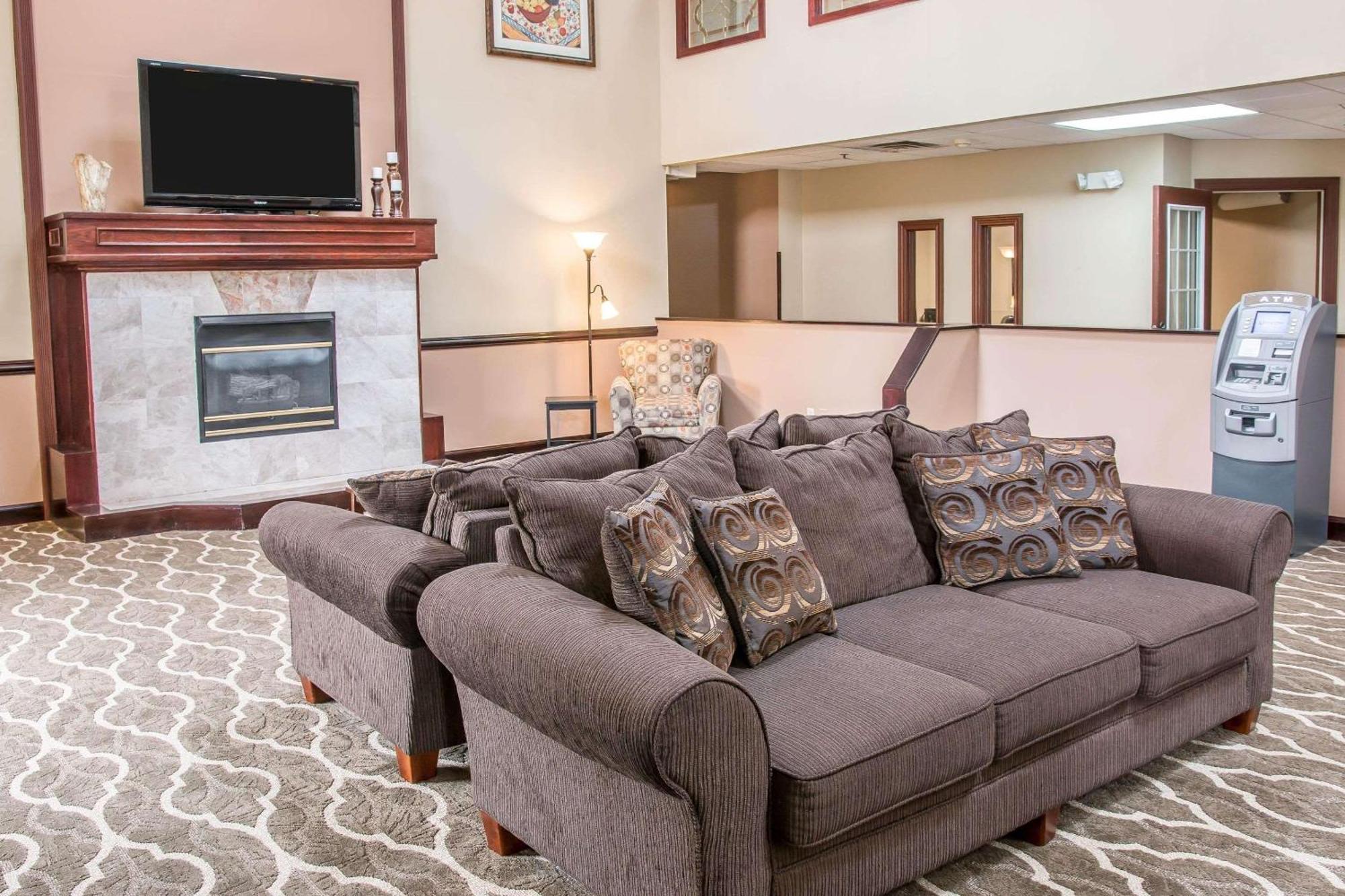 Country Inn & Suites By Radisson, Battle Creek, Mi Εξωτερικό φωτογραφία